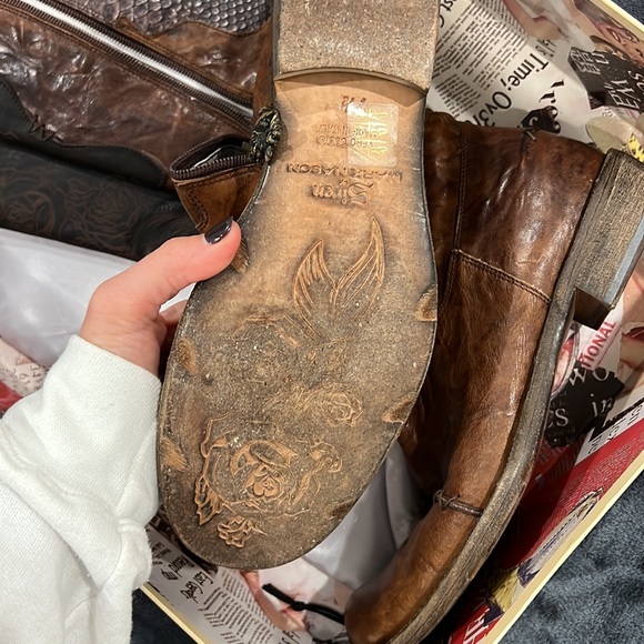 Vintage Looking / Rustic Cowgirl Boots - Picture 9 of 13